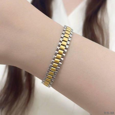 دستبند نقره زنانه رولکس پهن دو رنگ روی دست با کد zi-b-19