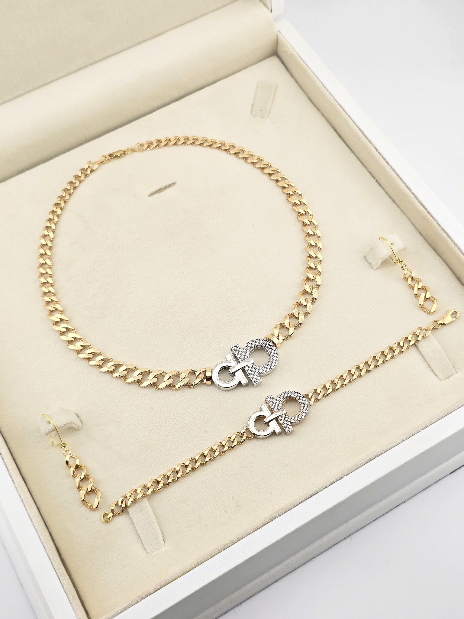 سرویس نقره زنانه طرح دیور