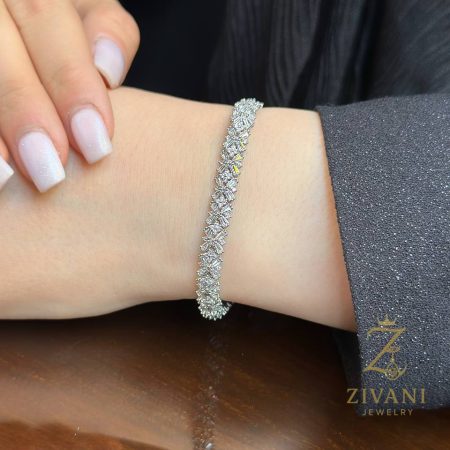 دستبند نقره مجلسی طرح گل زنانه zi-b-38