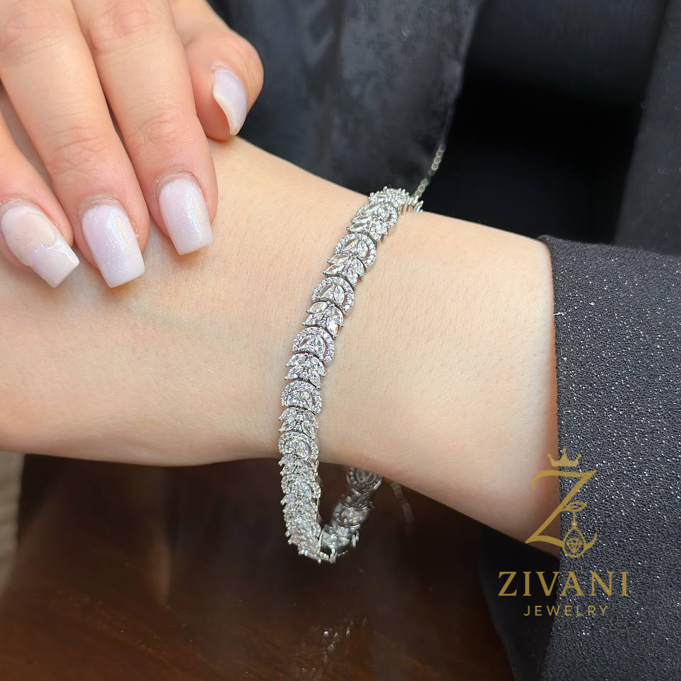 دستبند نقره زنانه مجلسی zi-b-33