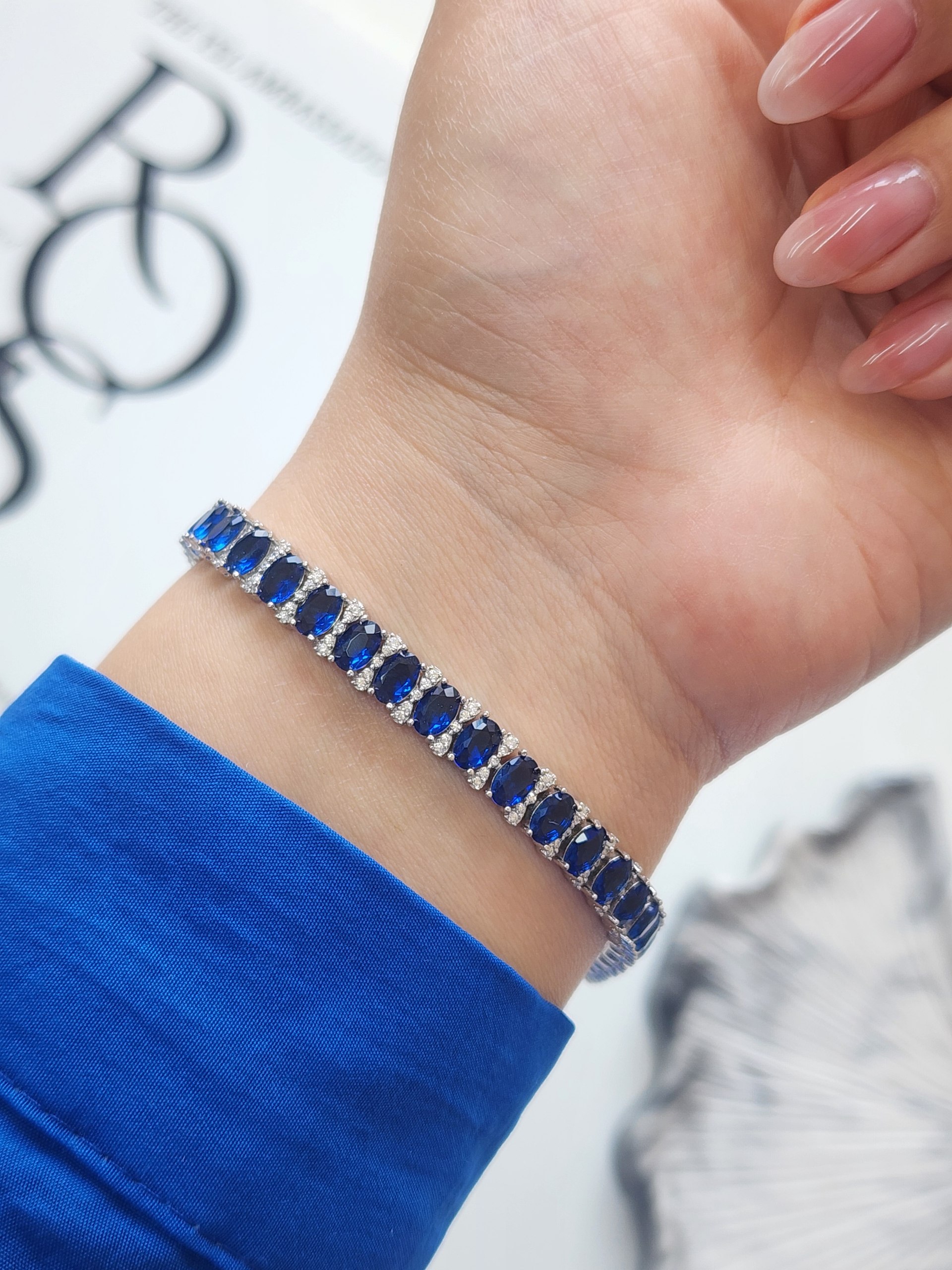 دستبند نقره زنانه نگین رنگی zi-b-44 نگین آبی