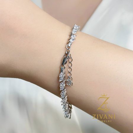 دستبند نقره زنانه zi-b-55 نگین لوزی عکس از قفل و زنجیر اضافی