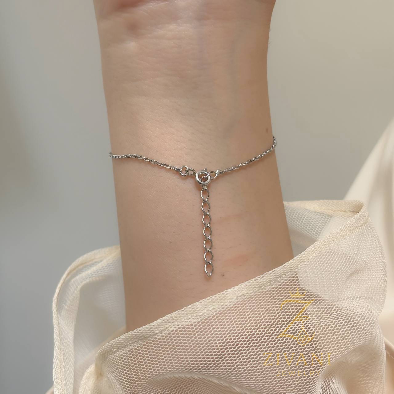 دستبند نقره زنانه فلاور zi-b-51 عکس از قفل و زنجیر اضافه