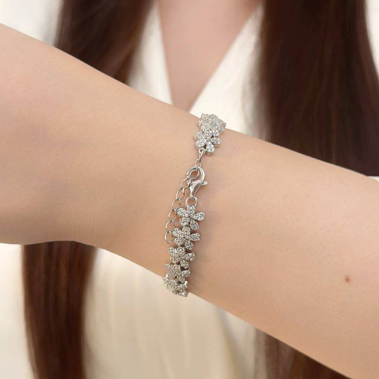 دستبند نقره زنانه گل عیار 925 خاص و مجلسی و سنگین zi-b-49 - عکس قفل