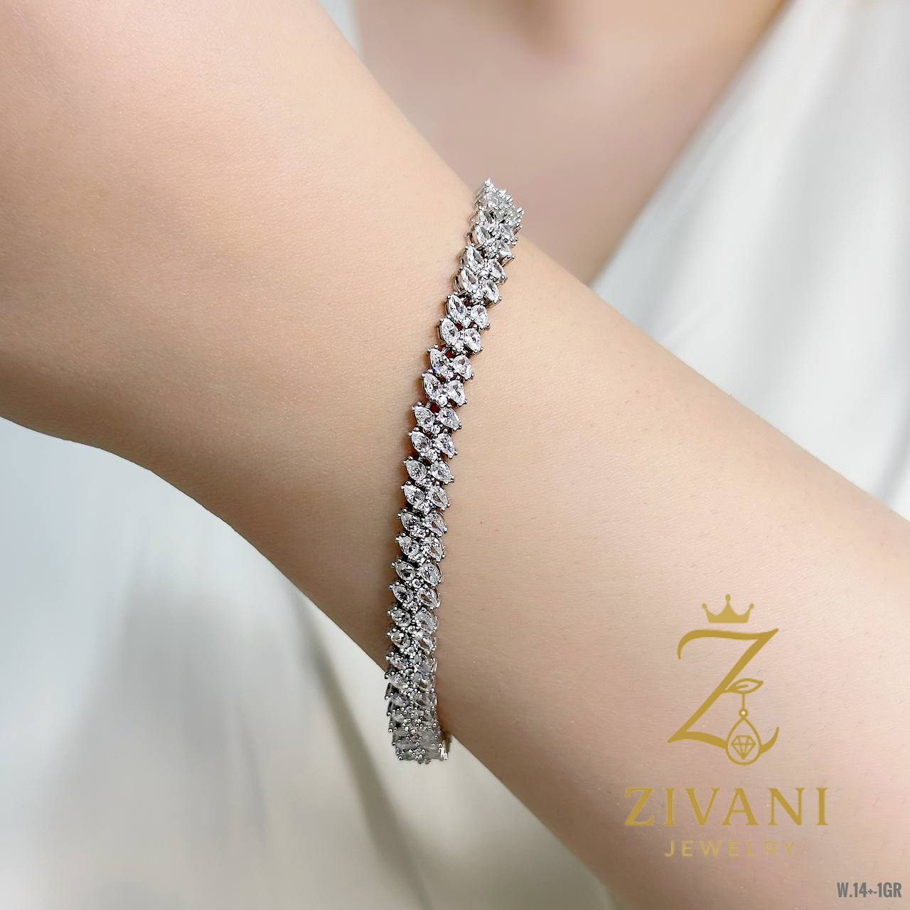 دستبند نقره زنانه مجلسی zi-b-61 نگین اشک با عیار 925