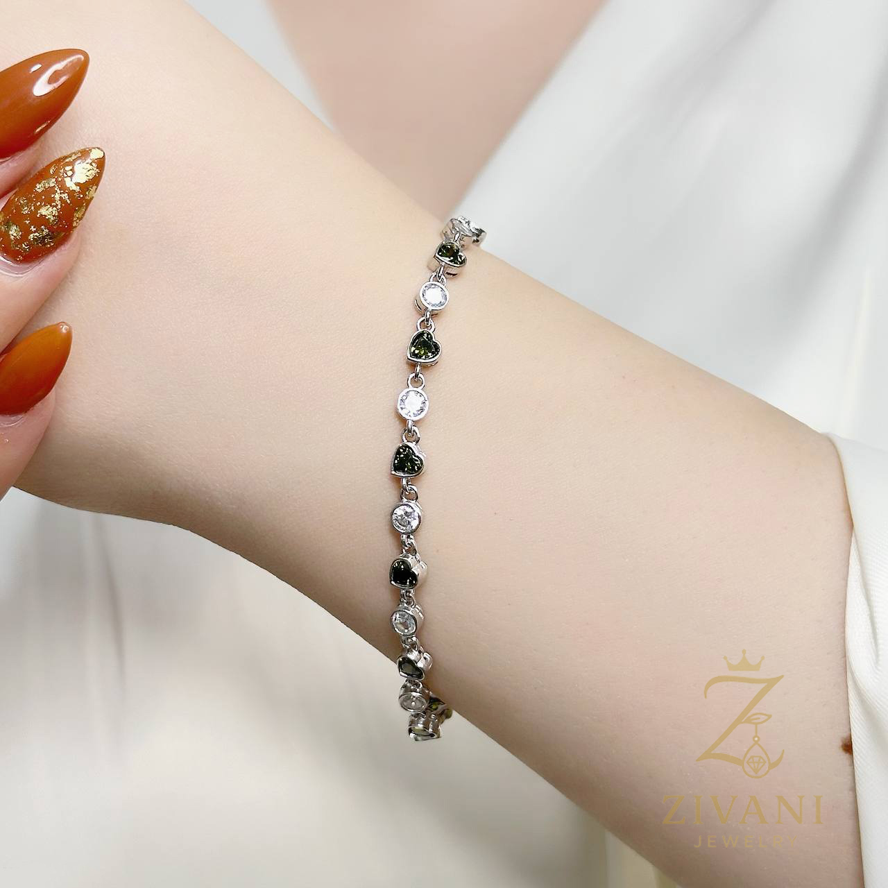 دستبند نقره زنانه قلبی - Image 4