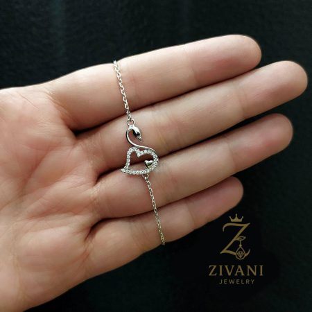 دستبند نقره زنانه قو zi-b-75 پس زمینه مشکی